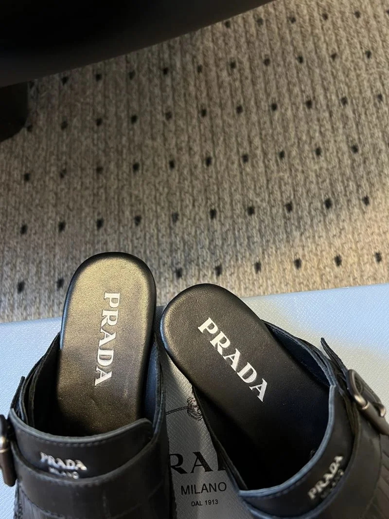Resilient Prada Slippers 34331