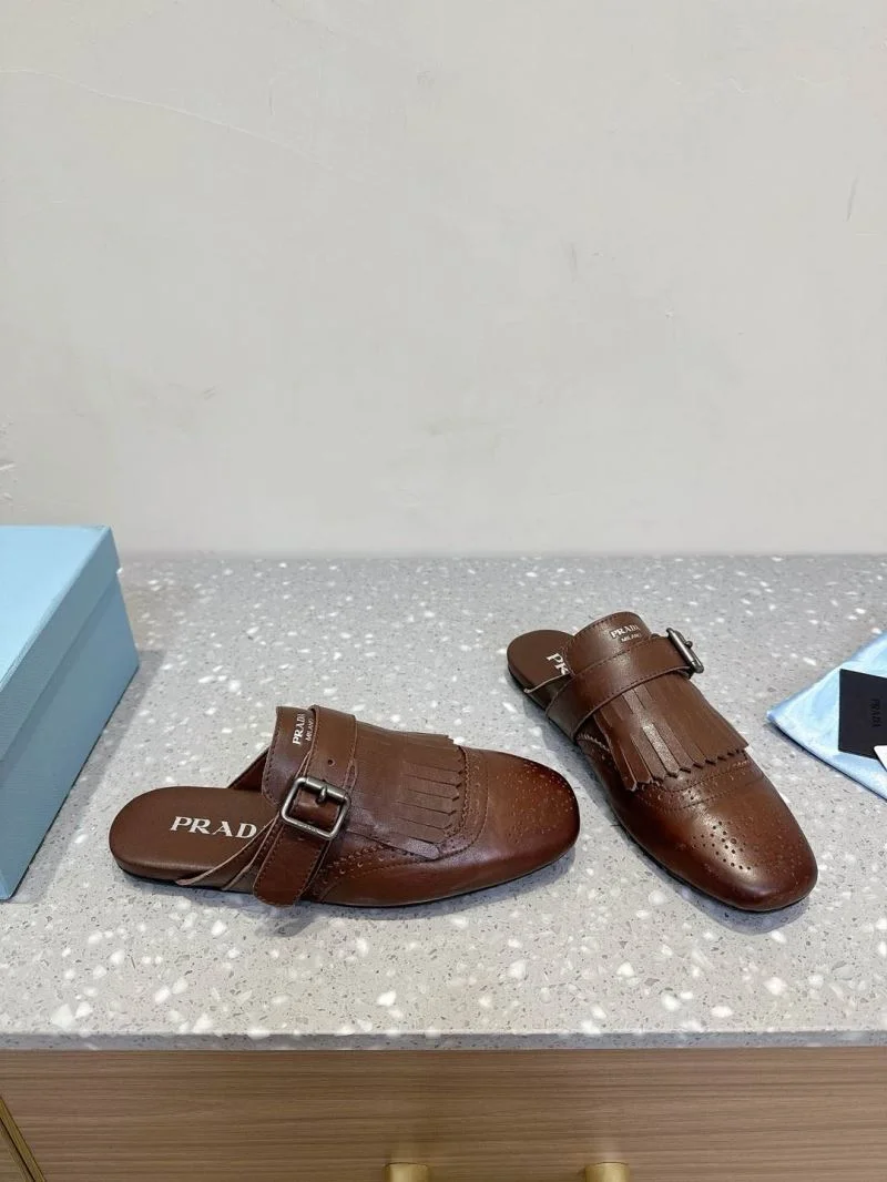 Effortless Prada Slippers 34318