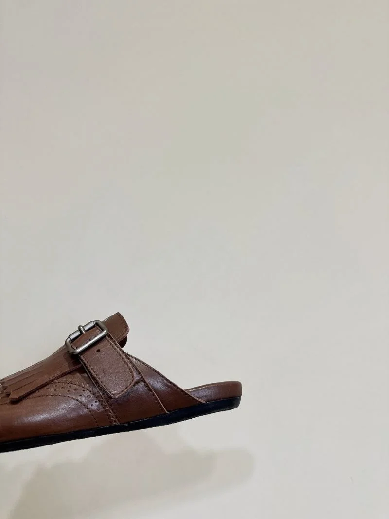Effortless Prada Slippers 34318