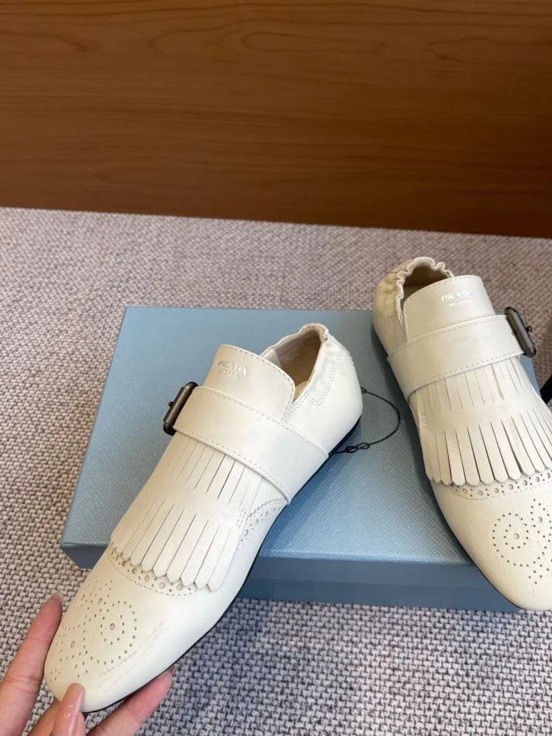 Casual Prada Slippers 34312