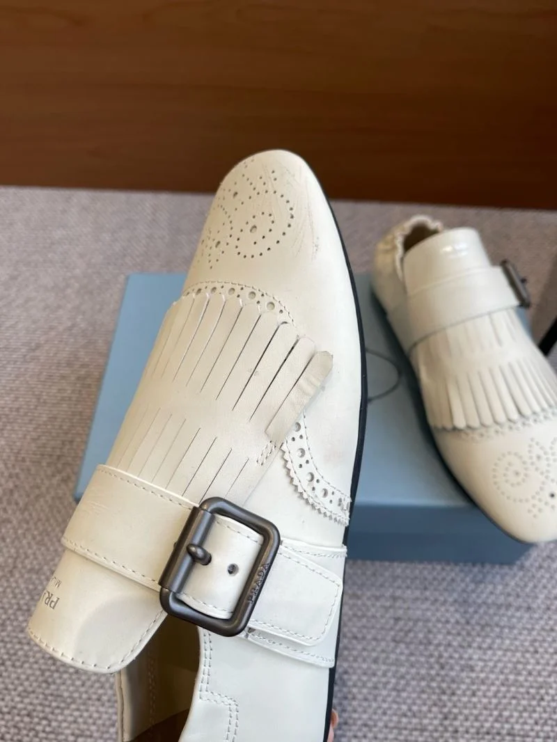 Casual Prada Slippers 34312