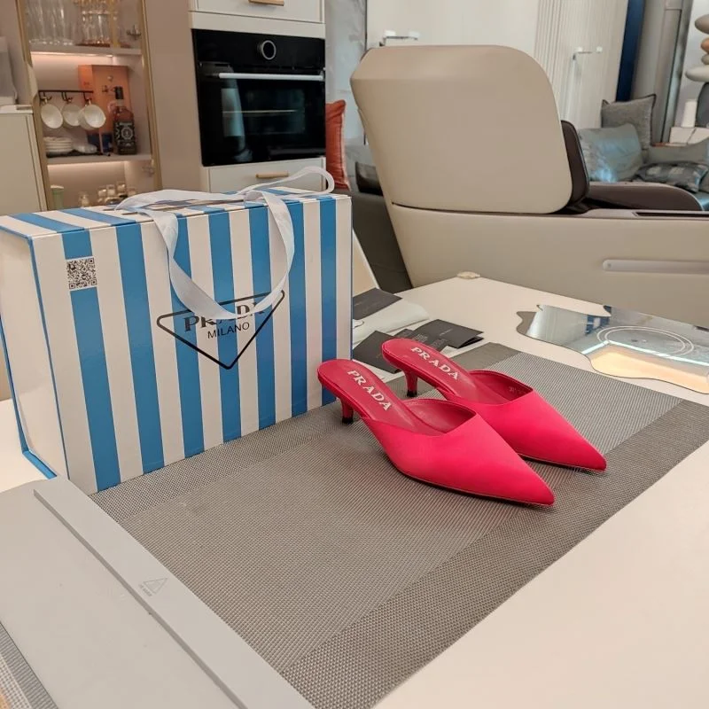 Prada Slippers Lightweight 34308