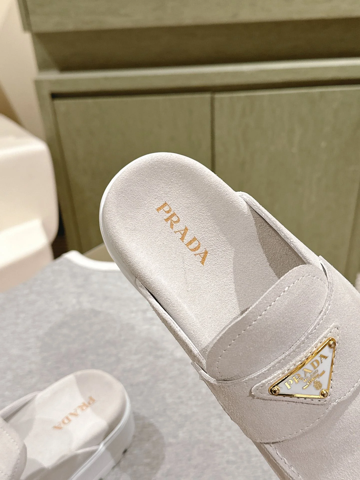 Breathable Prada Slippers 34307