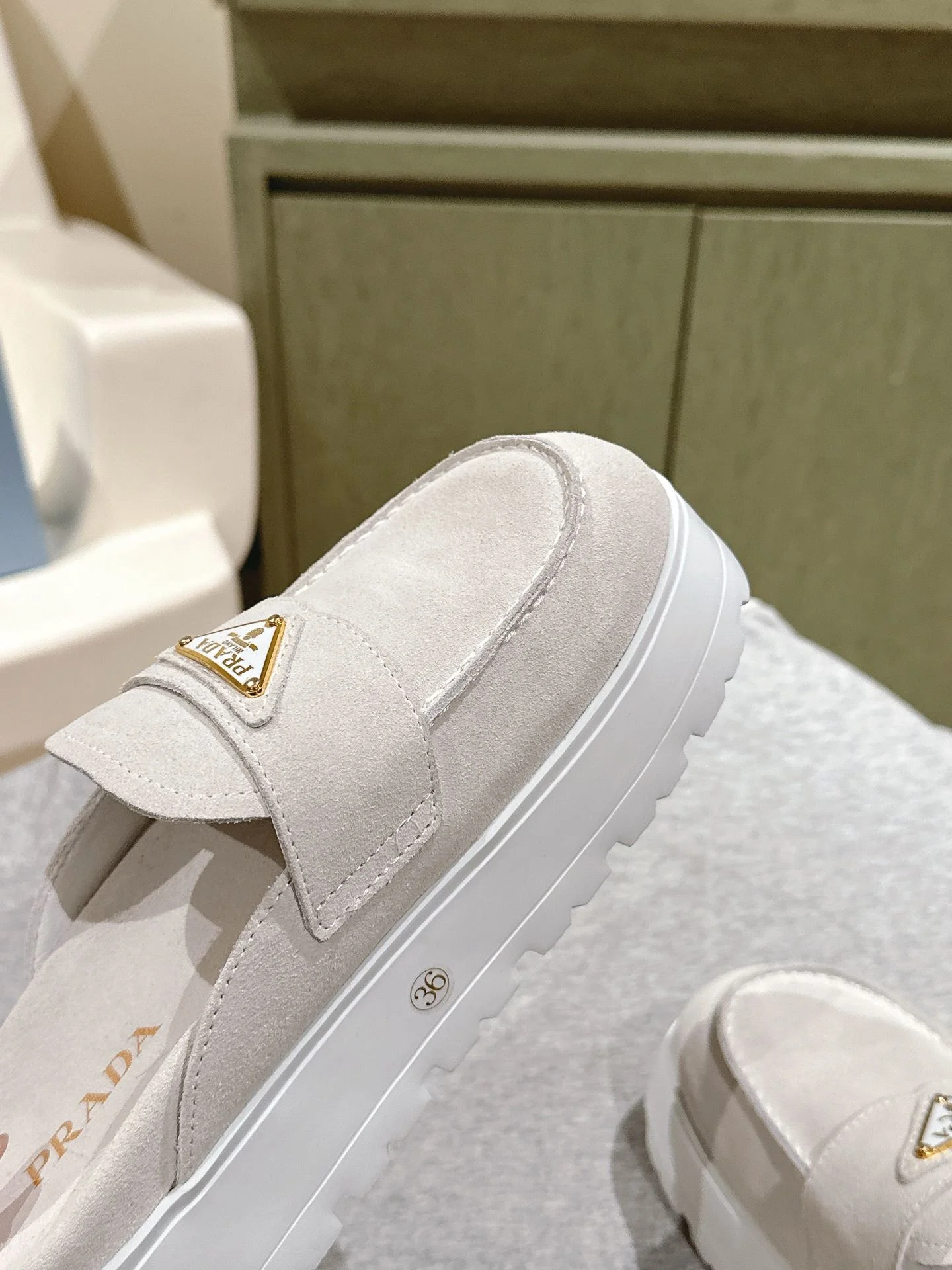 Breathable Prada Slippers 34307