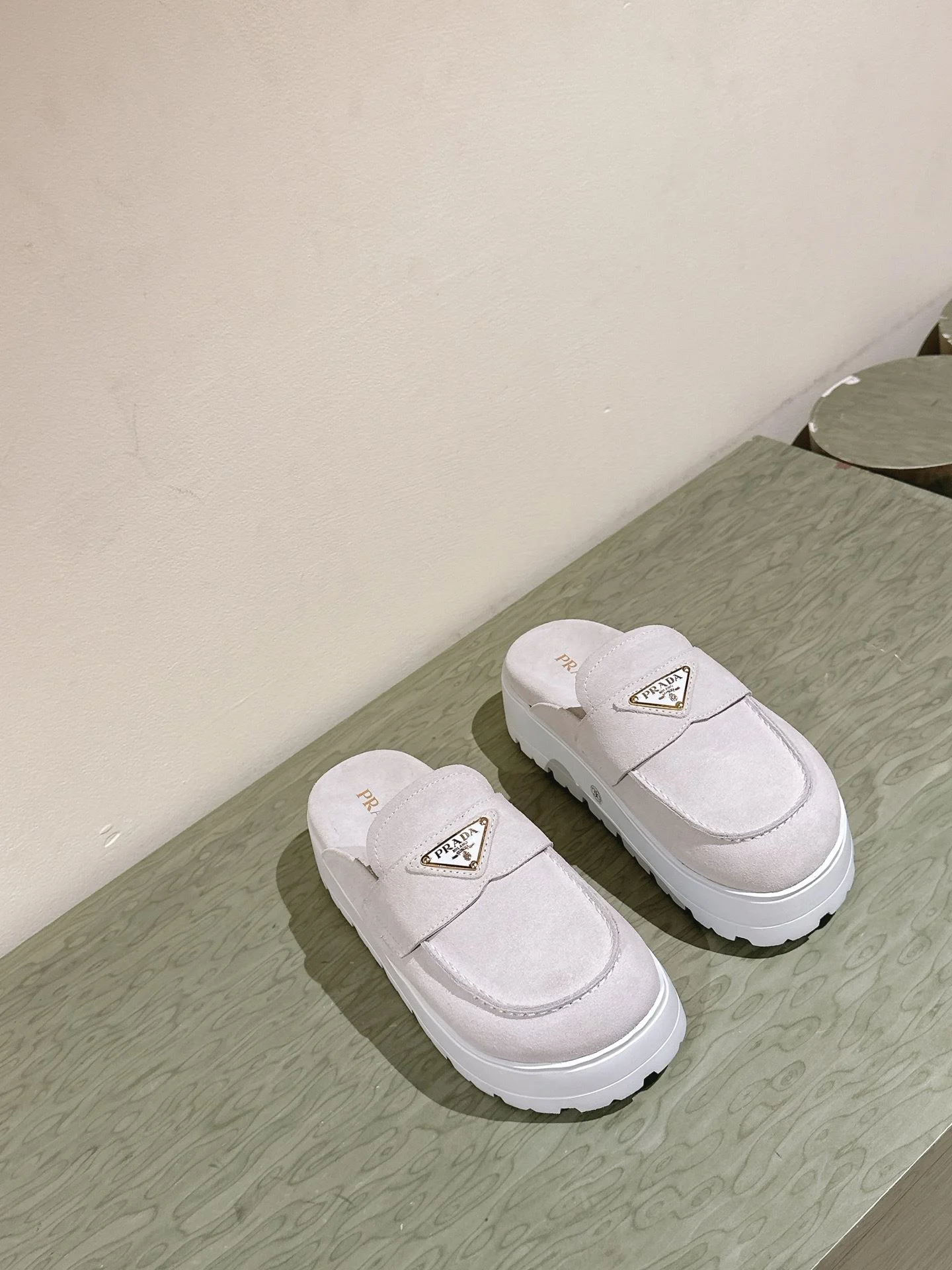 Breathable Prada Slippers 34307