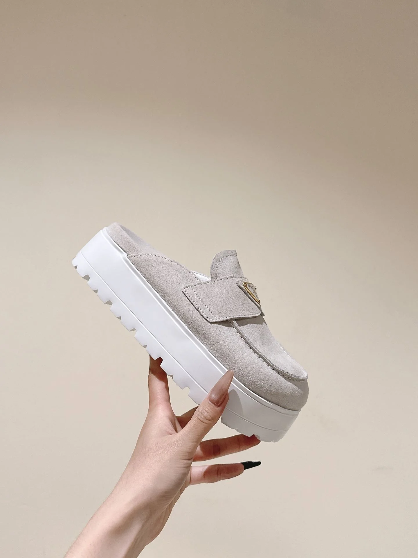 Breathable Prada Slippers 34307