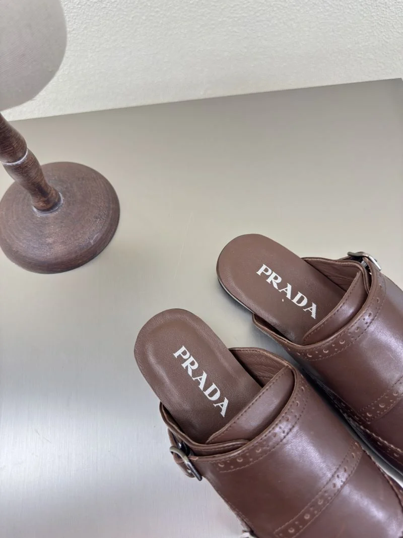 Prada Slippers Flexible 35007