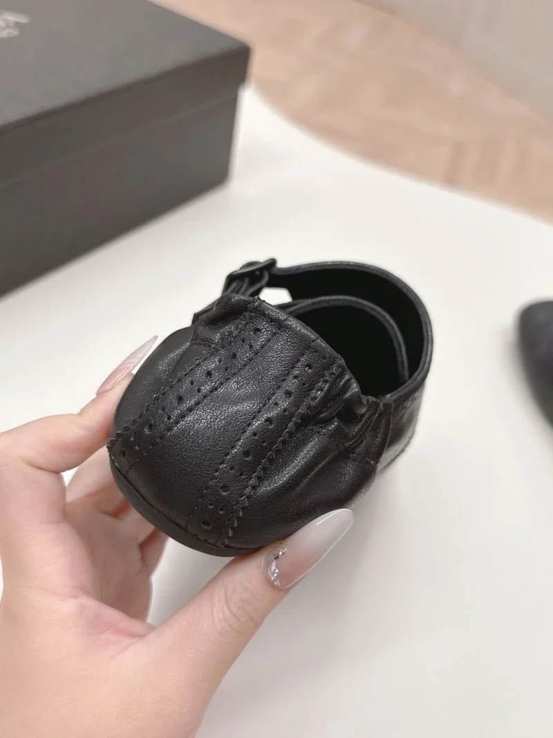 Stylish Prada Slippers 34972
