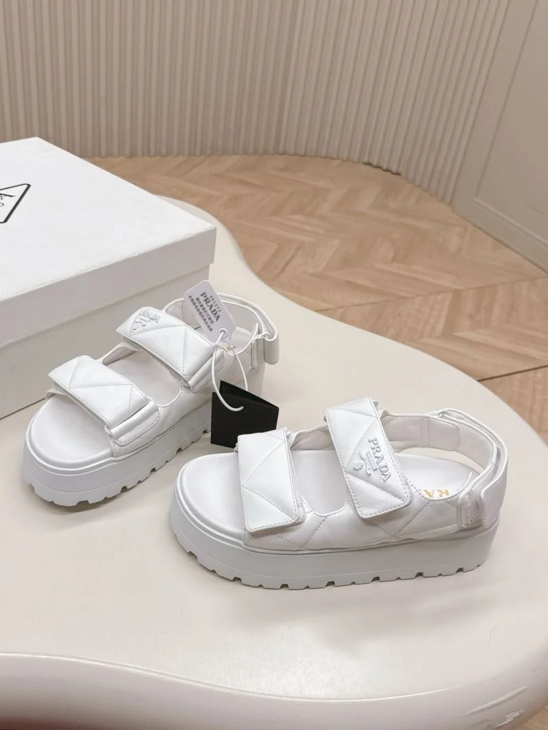 Prada Slippers TimelessDesign 34969