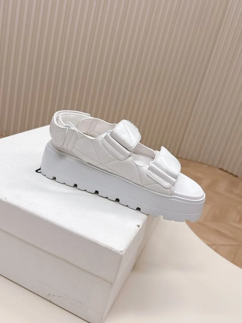 Prada Slippers TimelessDesign 34969