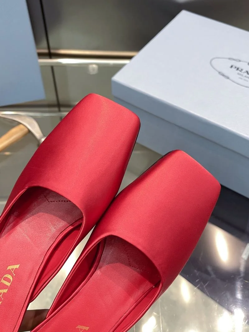 Prada Slippers Stretchable 34952