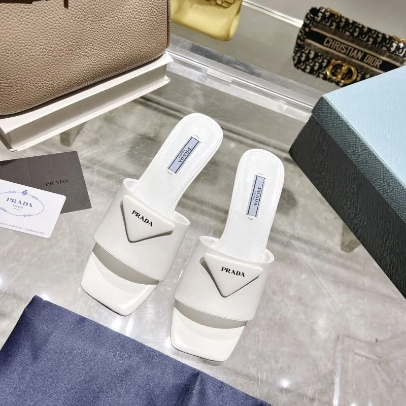 Prada Slippers Vibrant 34945