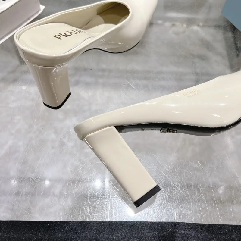 Trendy Prada Slippers 34965