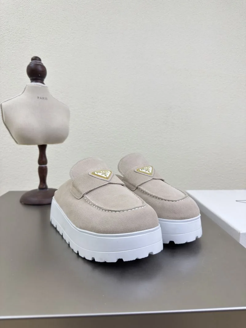 Prada Slippers EasyMatch 34930