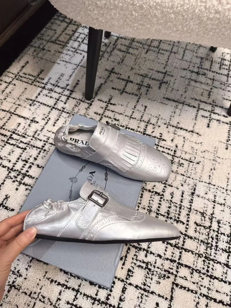 Prada Slippers Classic 34900