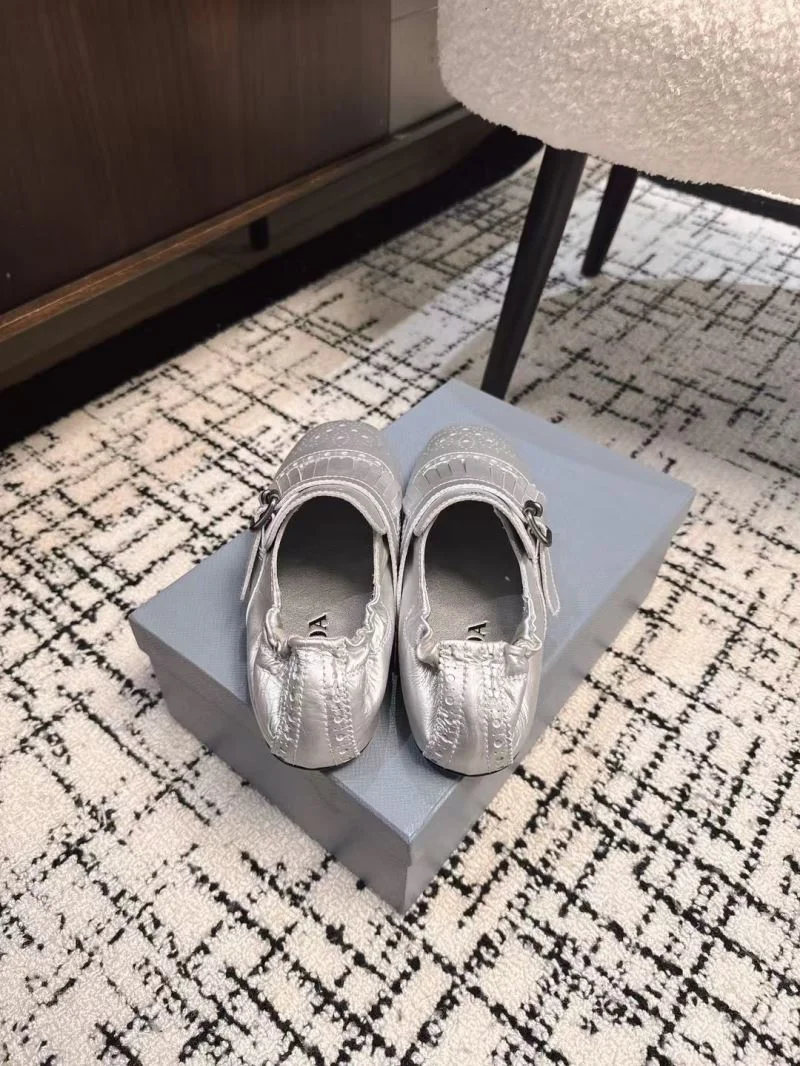 Prada Slippers Classic 34900