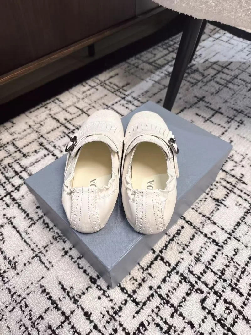 Prada Slippers MoistureWicking 34926