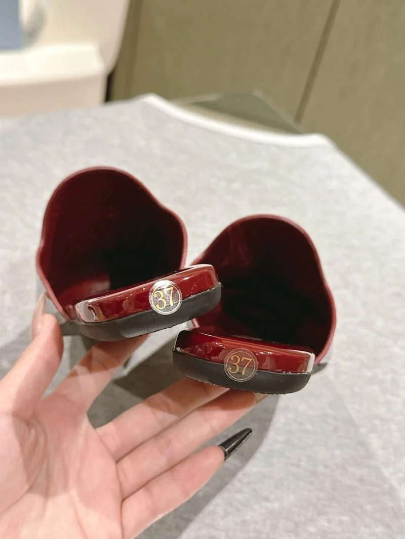 Prada Slippers Lightweight 34912