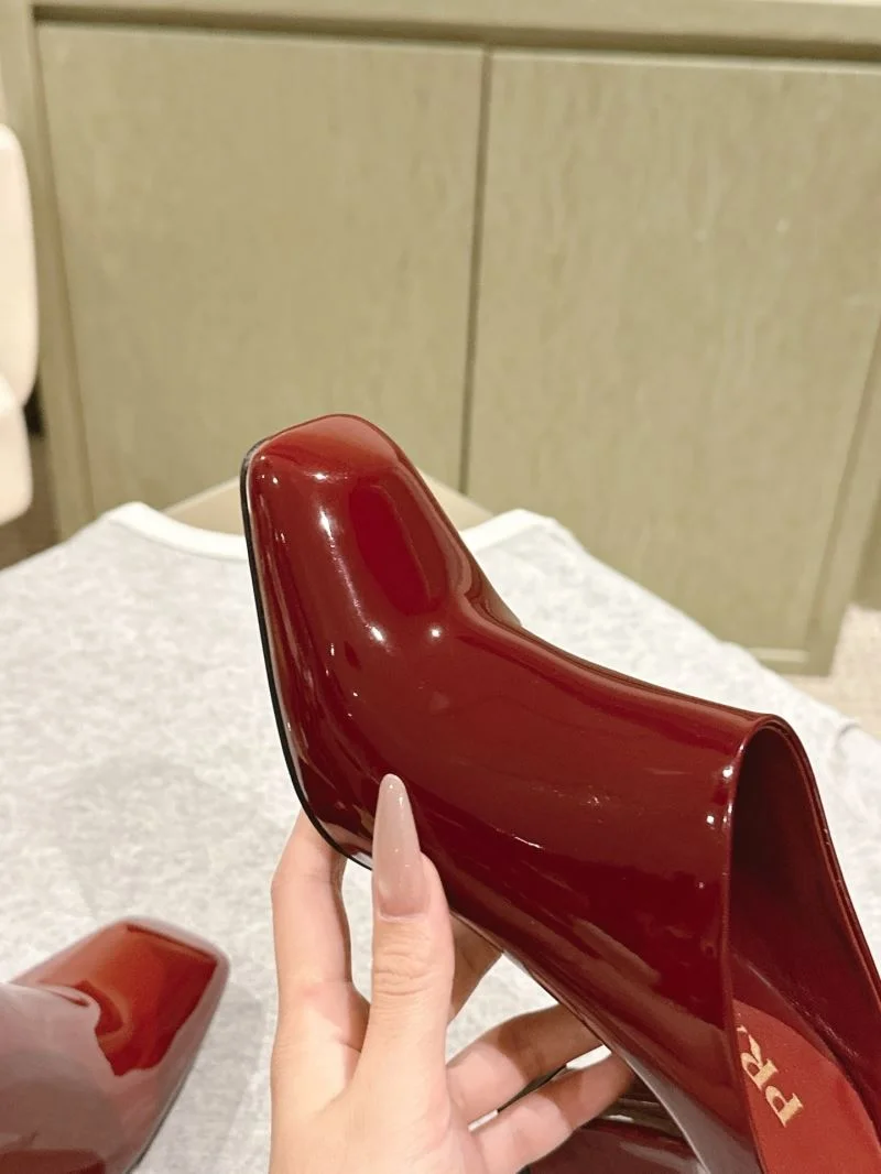 Durable Prada Slippers 34911