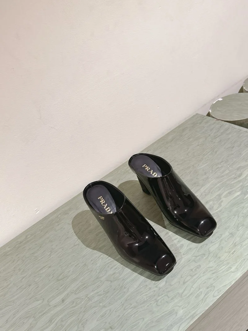 Prada Slippers Lightweight 34899