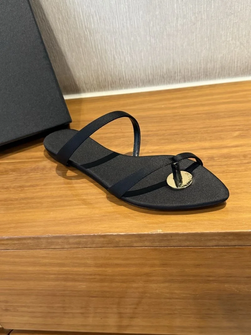 WellDesigned Prada Slippers 34922