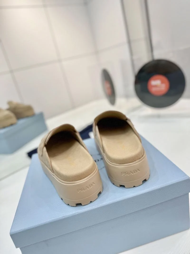 Prada Slippers Minimalist 34628