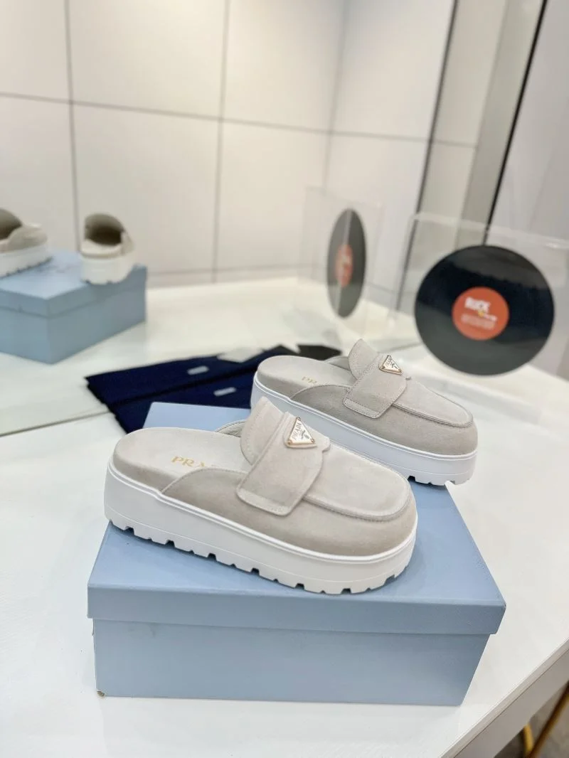 Prada Slippers Cozy 34619
