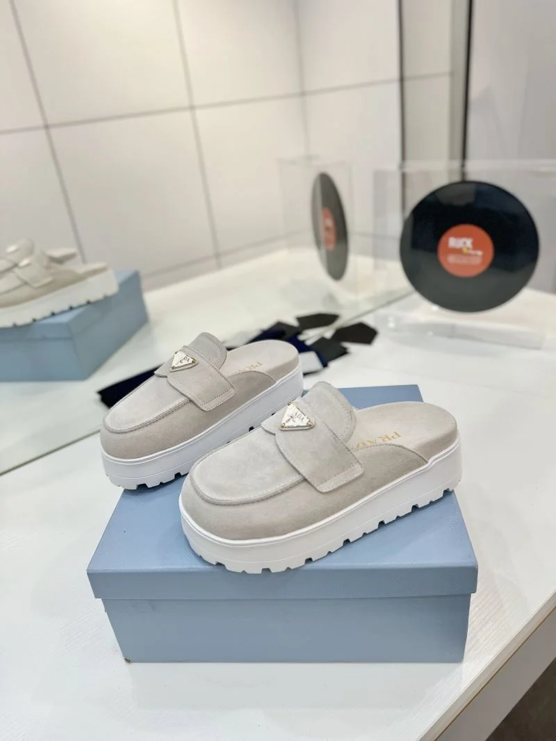 Prada Slippers Cozy 34619