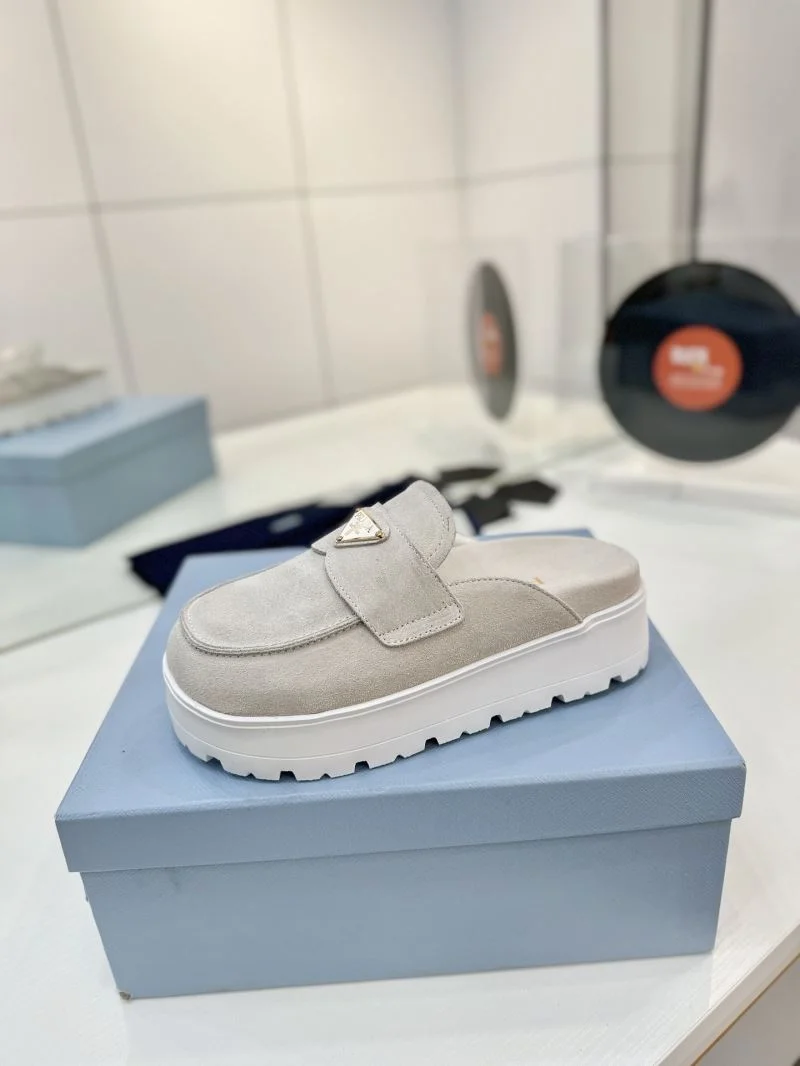 Prada Slippers Cozy 34619