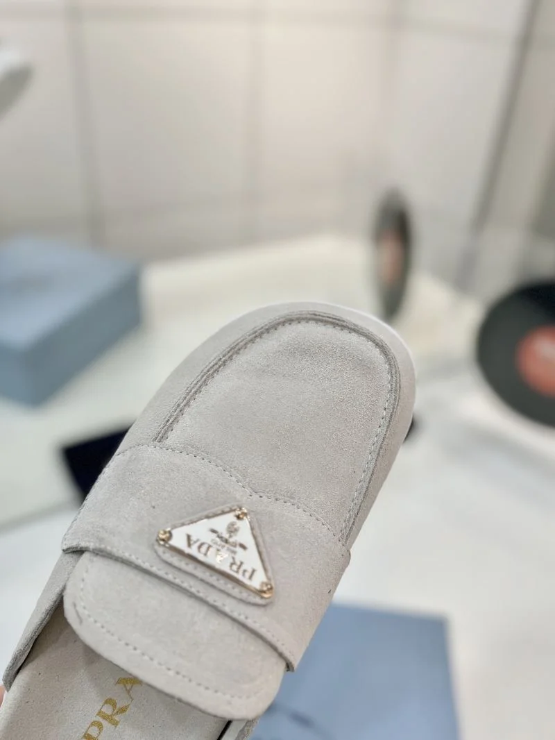 Prada Slippers Cozy 34619