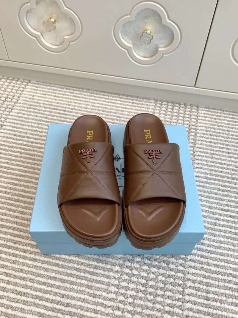 Chic Prada Slippers 34631