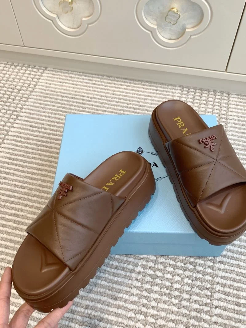 Chic Prada Slippers 34631