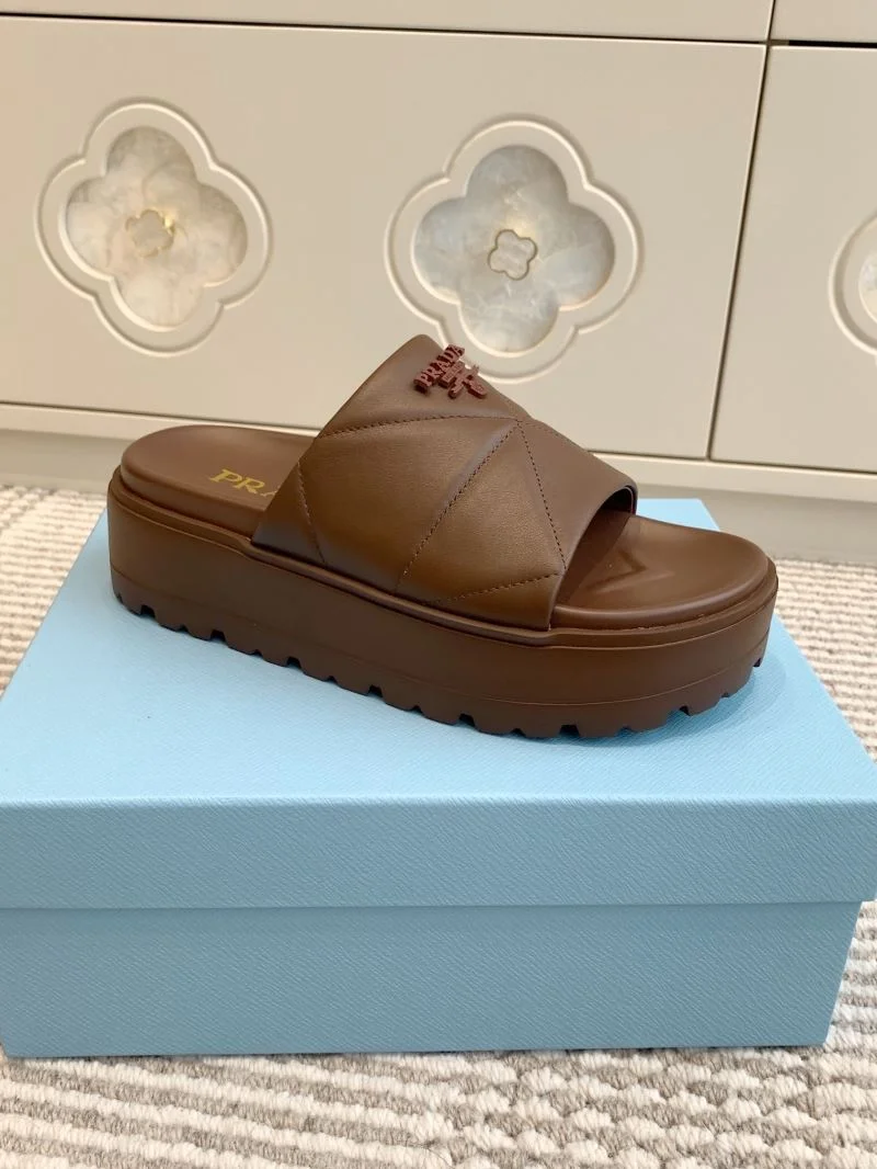 Chic Prada Slippers 34631