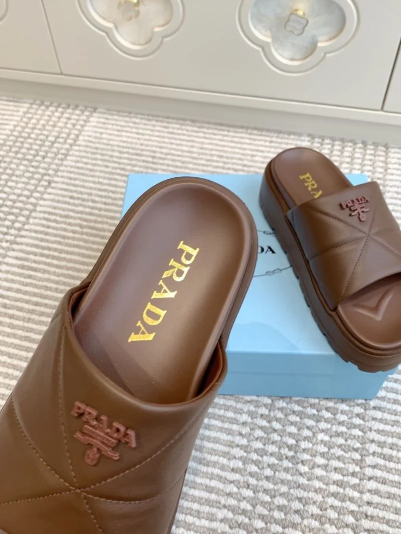 Chic Prada Slippers 34631