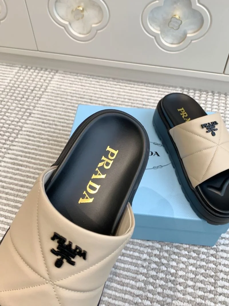 Prada Slippers Classic 34636