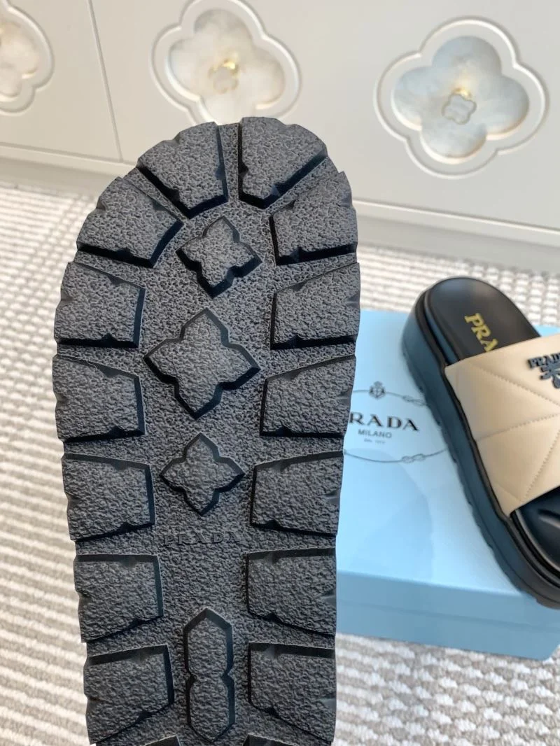 Prada Slippers Classic 34636