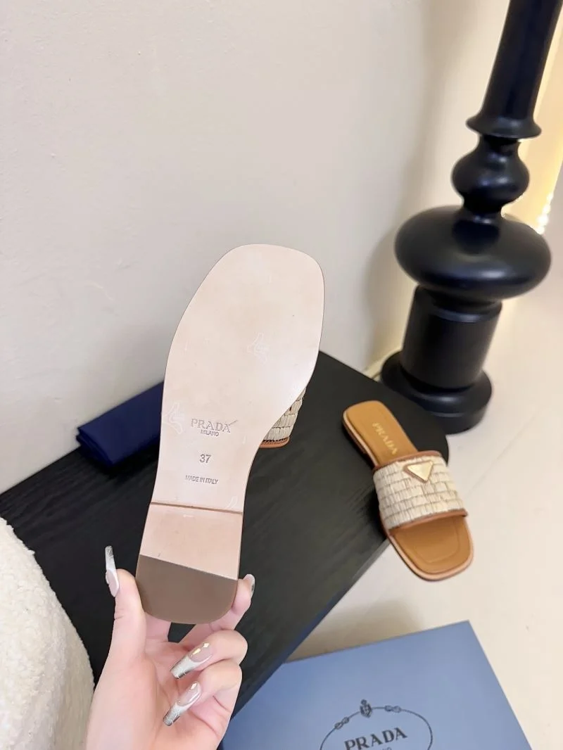 Prada Slippers Minimalist 34607