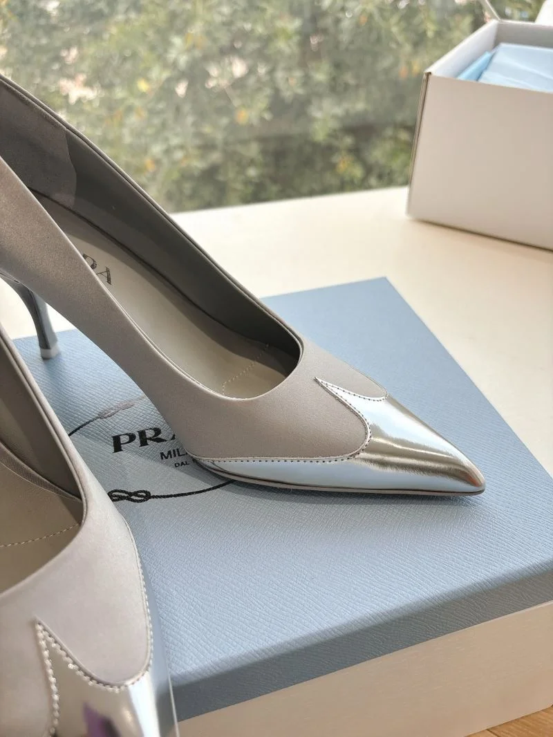 Durable Prada Slippers 34602