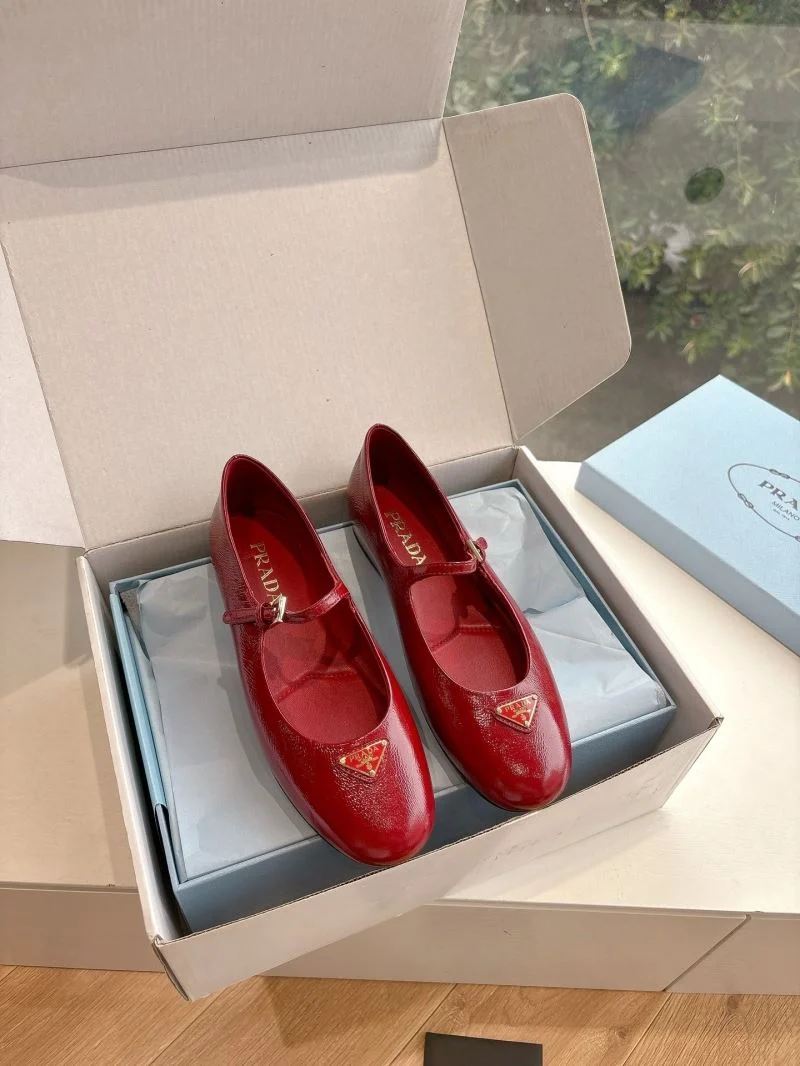 Prada Slippers Supportive 34601