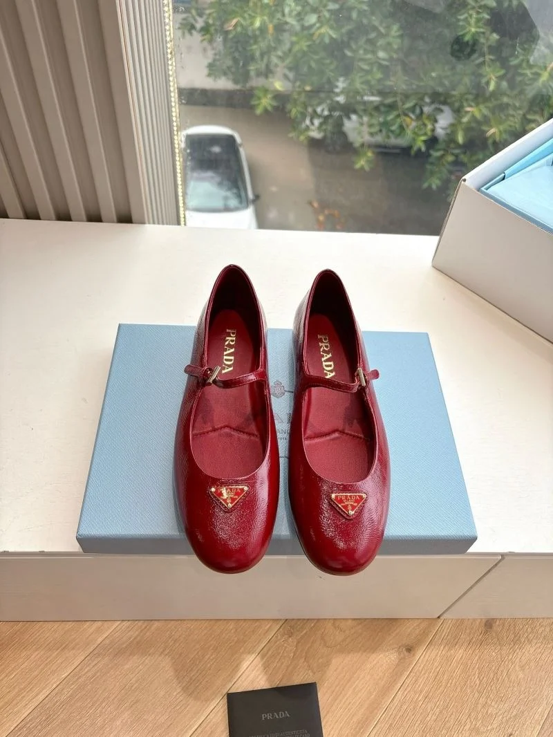 Prada Slippers Supportive 34601