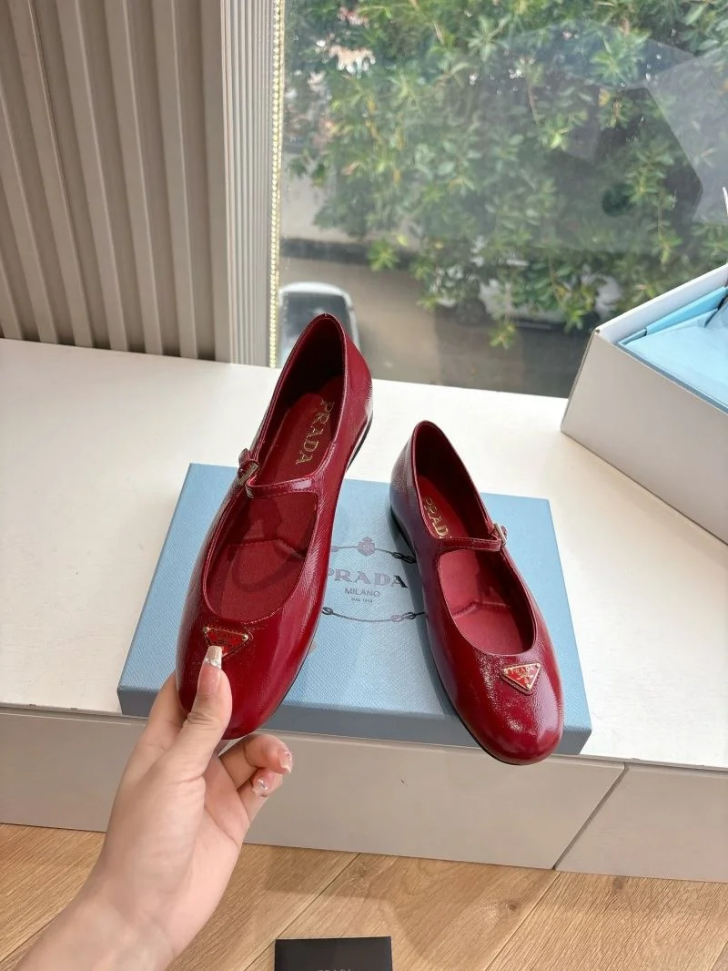 Prada Slippers Supportive 34601
