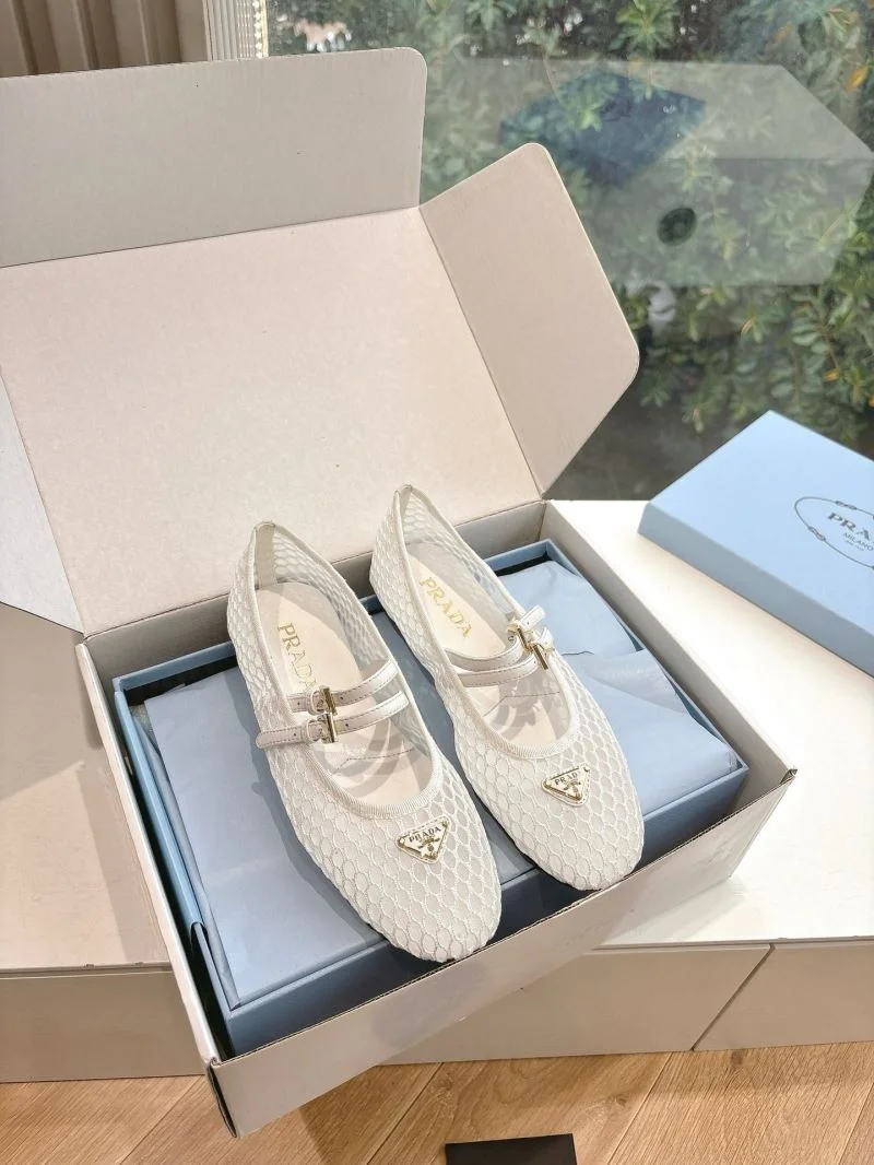 Prada Slippers Bright 34570