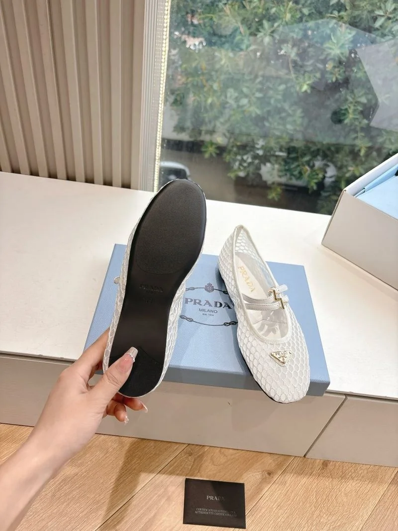Prada Slippers Bright 34570