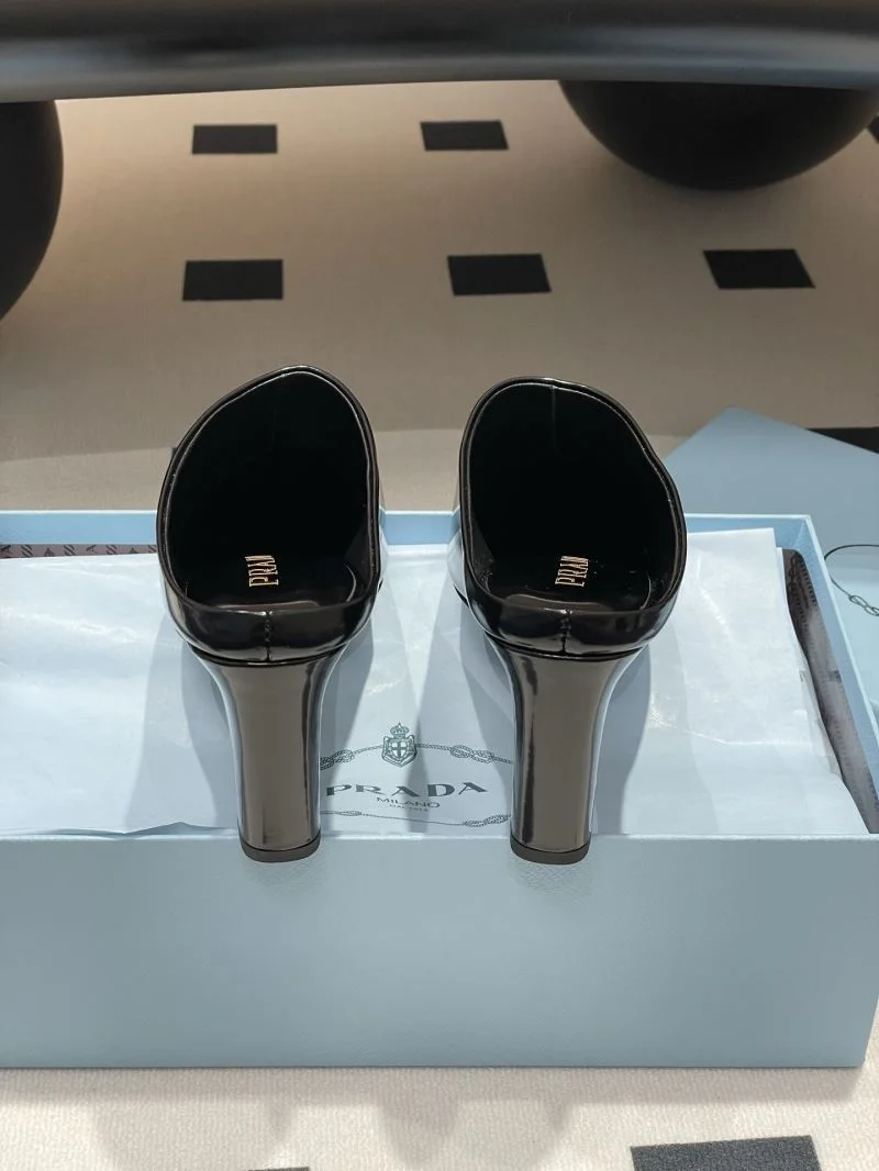 Prada Slippers Breathable 34586