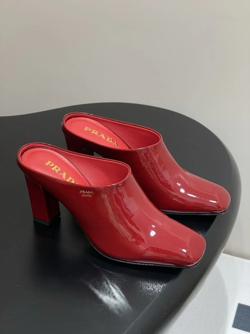Trendsetting Prada Slippers 34583