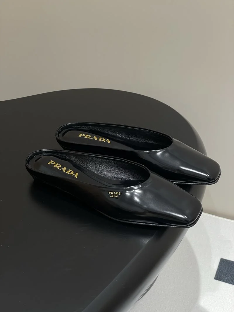 Prada Slippers FreshLook 34597