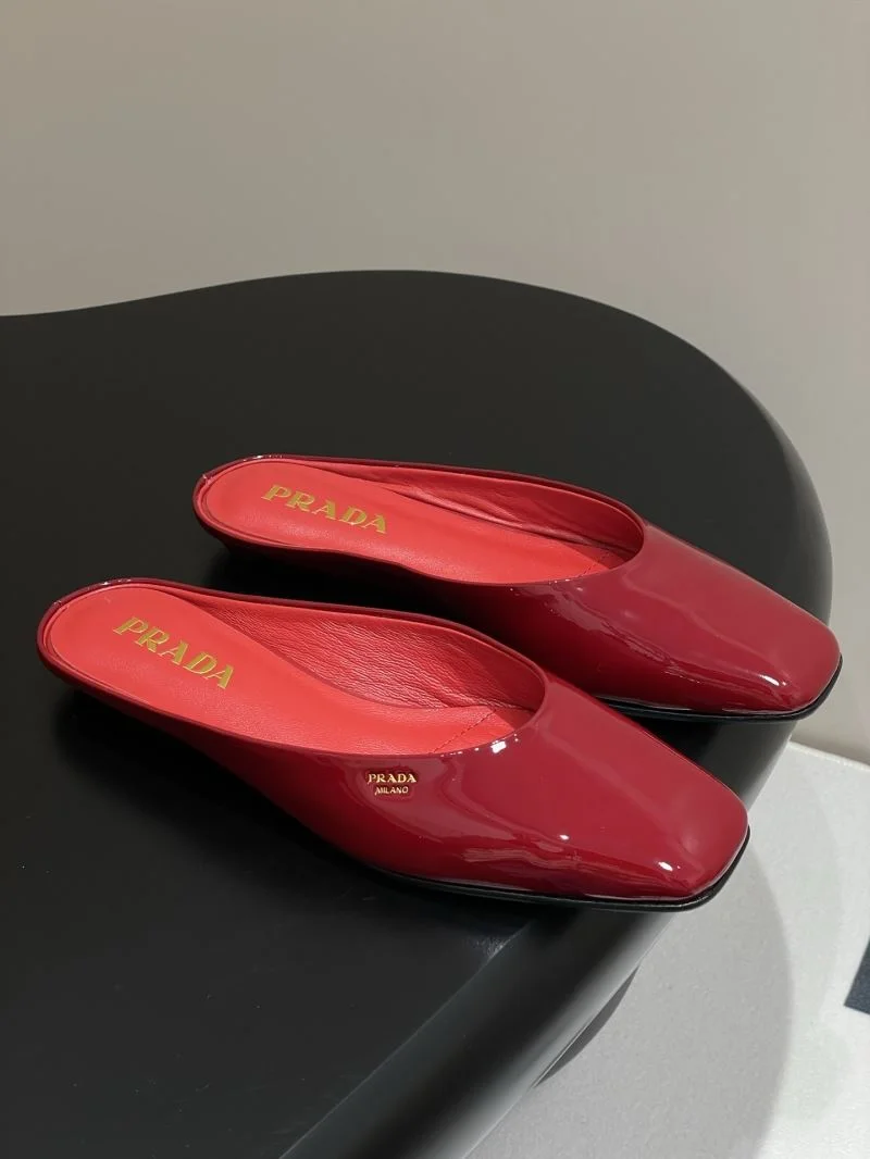 Effortless Prada Slippers 34595
