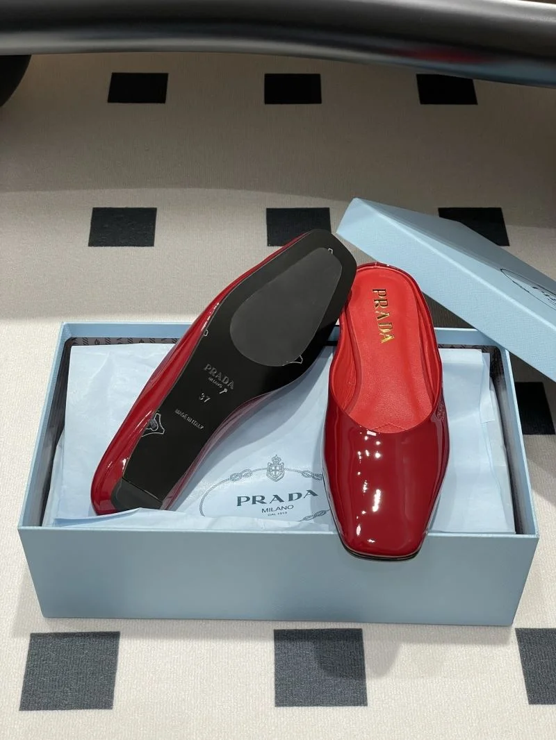Effortless Prada Slippers 34595