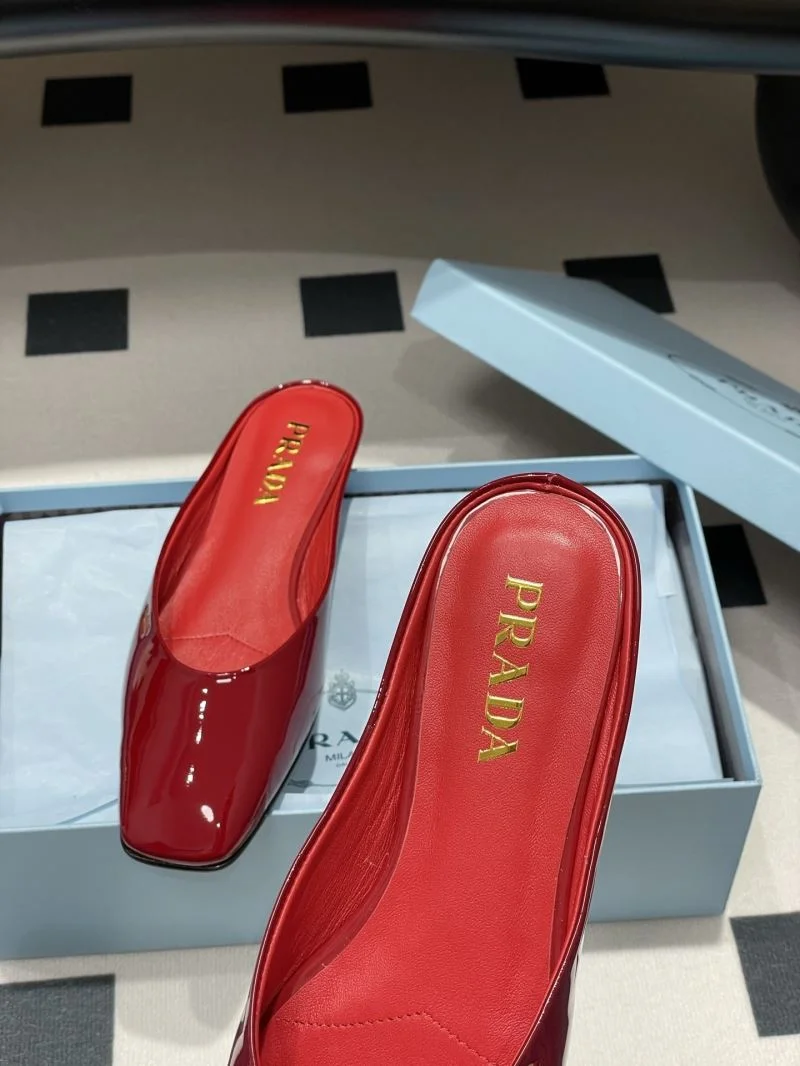 Effortless Prada Slippers 34595