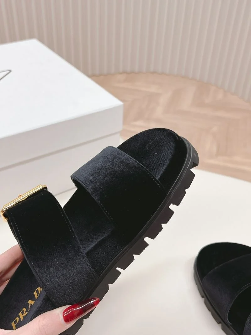 Prada Slippers Functional 34581